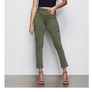 Good American THE ON DUTY CARGO PANT Olive